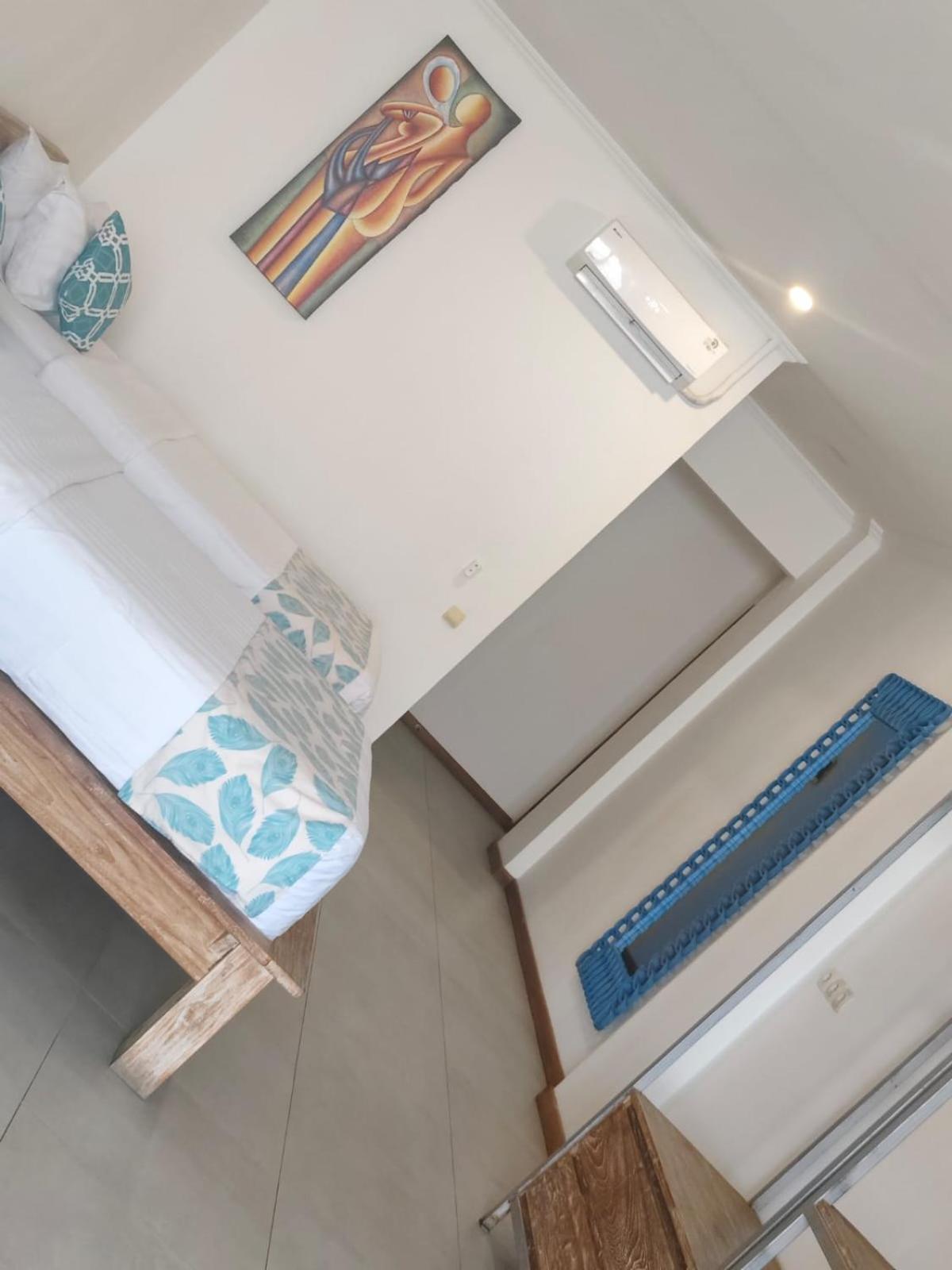 Triple 8 Suites Labuan Bajo Exterior foto